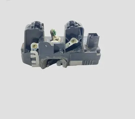Opel Zafira A Rear door lock 24414135