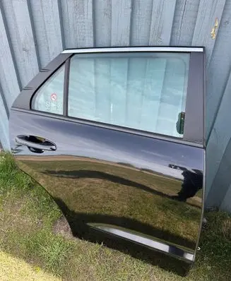 KIA Niro Rear door 
