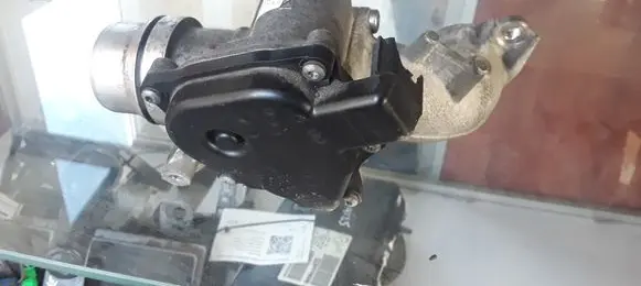 Nissan Qashqai Throttle valve 8200614985