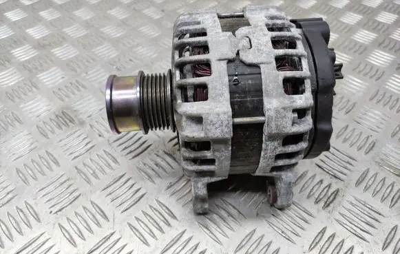 Skoda Octavia Mk3 (5E) Generator/alternator 04C903023L