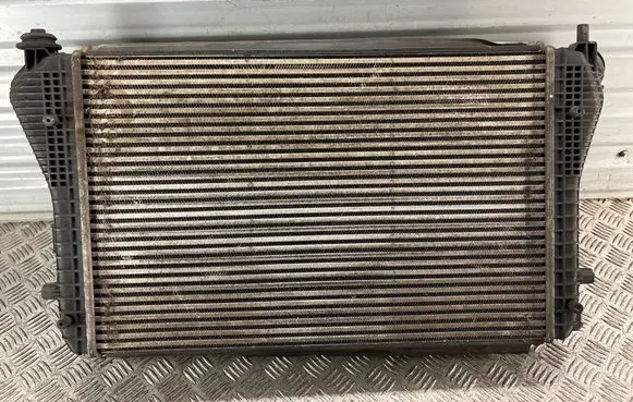Volkswagen PASSAT B7 Radiator set 3C0121253AR