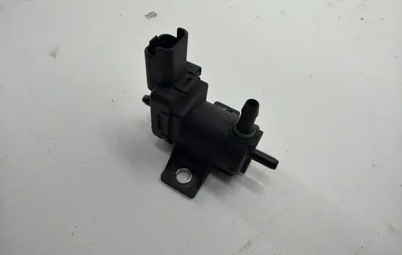 Peugeot Expert Turbo solenoid valve 9665558580