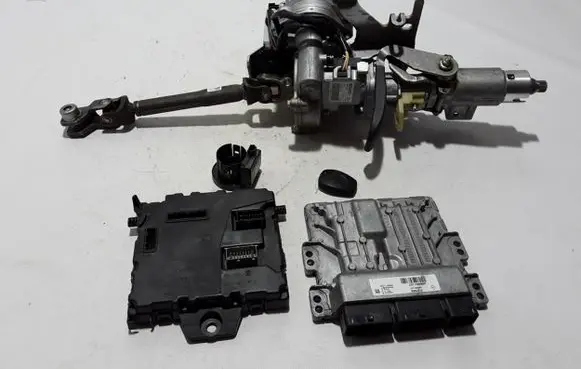 Renault Kangoo II Engine ECU kit and lock set 