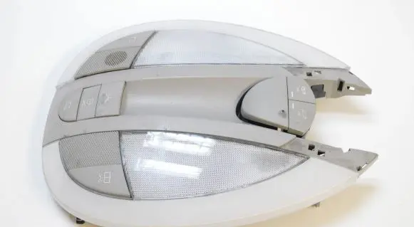 Mercedes-Benz CLS C219 Front seat light A2198200901