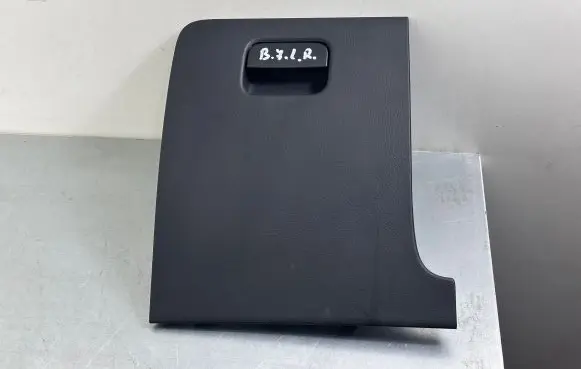 Volkswagen PASSAT B7 Glove box 3C1857921M