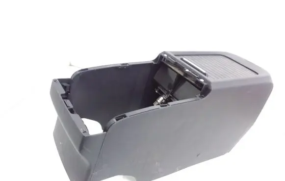 Other center console (tunnel) element