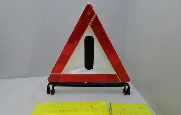 Volkswagen Multivan T5 Emergency warning sign K23641