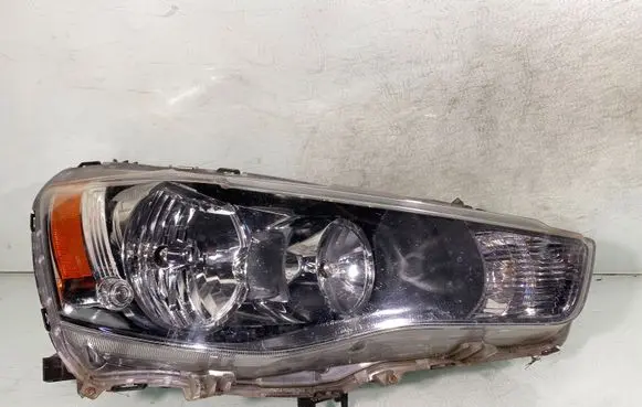 Mitsubishi Outlander Headlight/headlamp