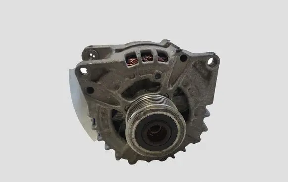 Mercedes-Benz A W176 Generator/alternator A0009063822 0125711043