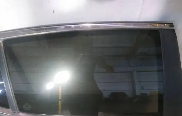 KIA Optima Rear door window glass as2