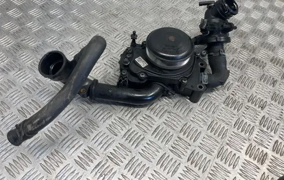 Mercedes-Benz C W204 Water pump A6512006401