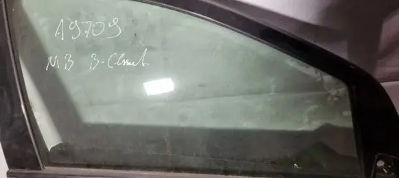 Mercedes-Benz B W245 Front door window glass four-door as2