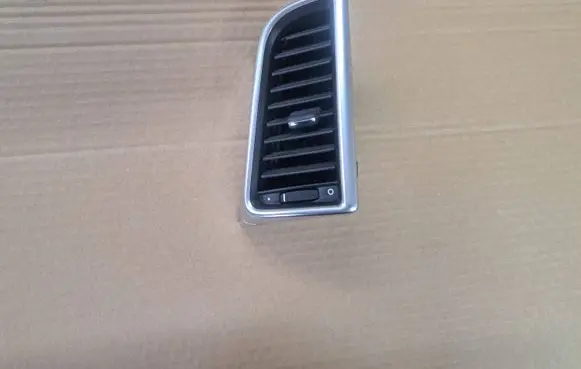 Porsche Panamera (970) Rear air vent grill 970555352
