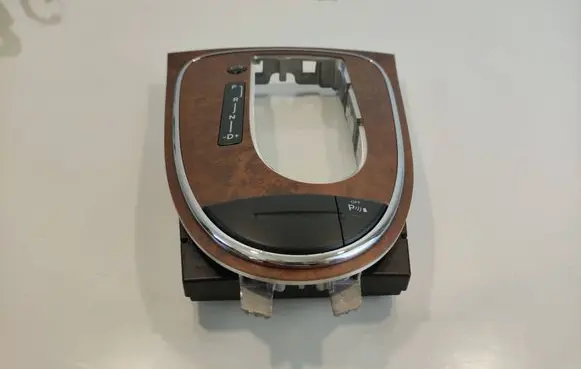 Mercedes-Benz CLS C219 Gear shifter surround trim plastic A2196800036CAREWAY