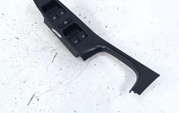 Volkswagen Jetta VI Electric window control switch 1K4959857B