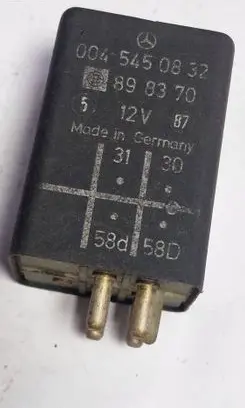 Mercedes-Benz E W124 Other relay 0045450832 898370