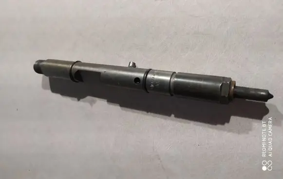 Audi A6 S6 C5 4B Fuel injector