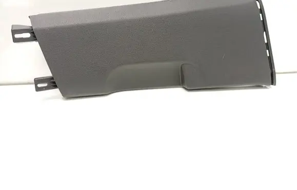 (B) pillar trim (bottom)