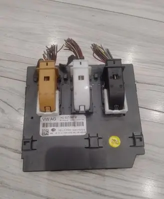 Volkswagen Golf VI Other control units/modules 1K0937086M