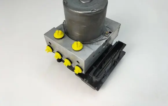 Mercedes-Benz Vito Viano W639 ABS Pump 0265230405 A0014468989