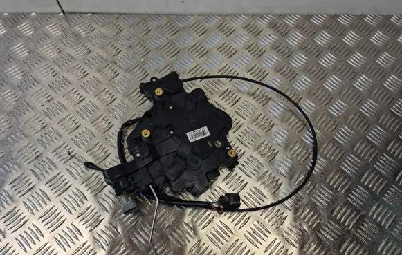 Volkswagen Transporter - Caravelle T5 Sliding door lock 7H0843653DH