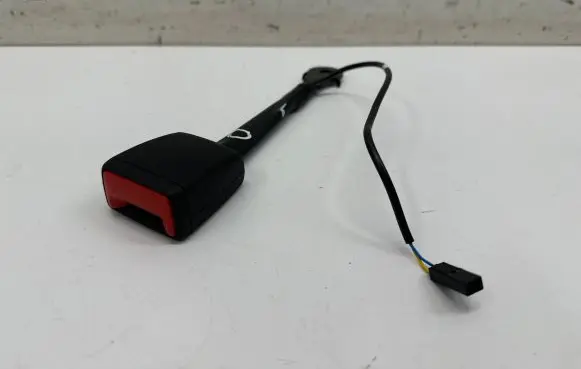 Audi A6 S6 C8 4K Front seatbelt buckle 4K8857755M