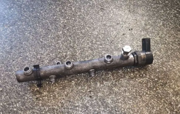 Audi A6 S6 C6 4F Fuel main line pipe 059130090AB