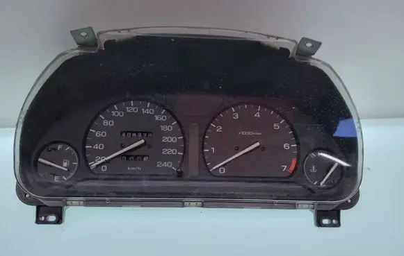 Subaru Legacy Speedometer (instrument cluster) 0182044