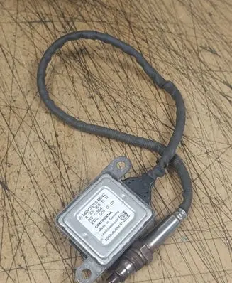 Mercedes-Benz C W205 Lambda probe sensor A0009051512
