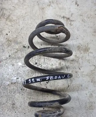 Volkswagen PASSAT B5 Rear coil spring