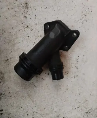 BMW 5 E60 E61 Engine coolant pipe/hose 2247744
