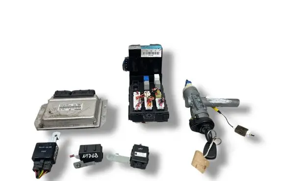 Hyundai Trajet Engine ECU kit and lock set 3910127111 0281010578 954203A800