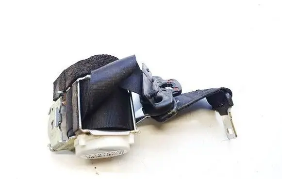 Rear seatbelt