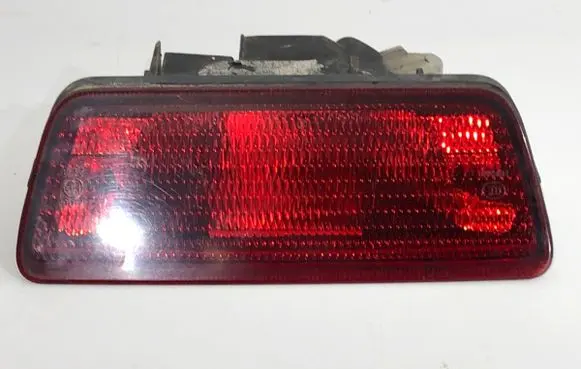 Nissan Juke I F15 Rear bumper light 