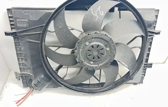Mercedes-Benz C W203 Electric radiator cooling fan A2035001593