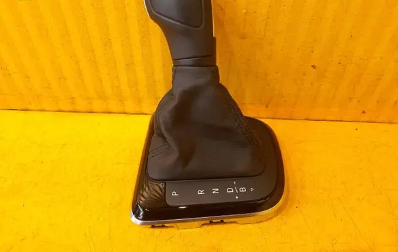 Volkswagen e-Up Gear shifter/selector 12E713203C