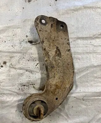 Opel Insignia A Rear suspension control arm 