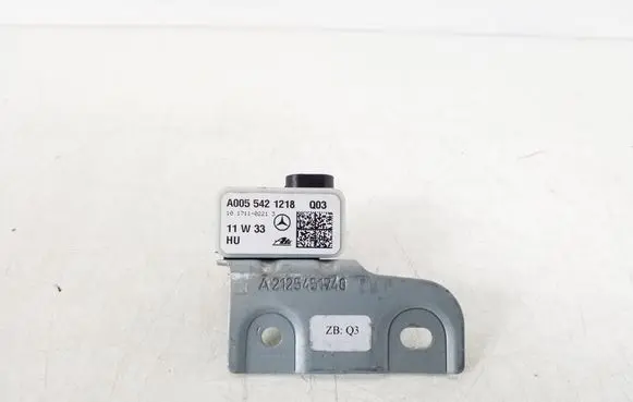 Mercedes-Benz CLS C218 X218 Airbag deployment crash/impact sensor A0055421218