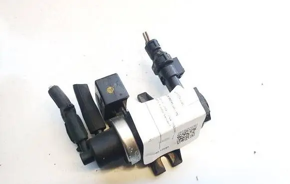 Mercedes-Benz B W245 Turbo solenoid valve A0051535528 70078200