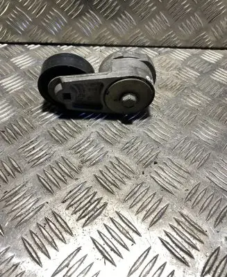 Dodge Durango III Generator/alternator belt tensioner