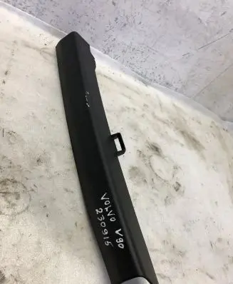 Volvo S90, V90 (D)pillar trim (top) 31377674