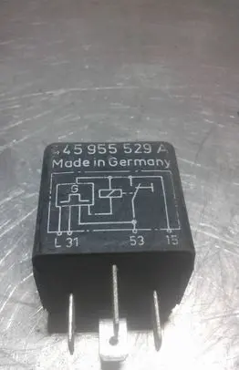 Audi A6 S6 C5 4B Other relay 445955529A 00537400