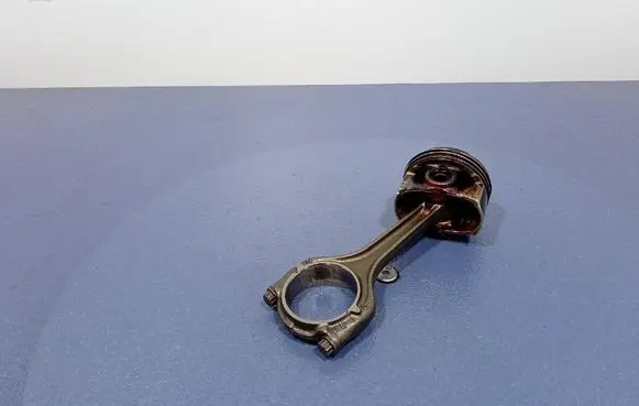 Skoda Octavia Mk3 (5E) Piston 04ER