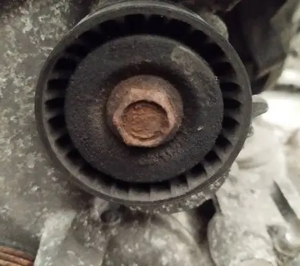 Dodge Caliber Generator/alternator belt tensioner