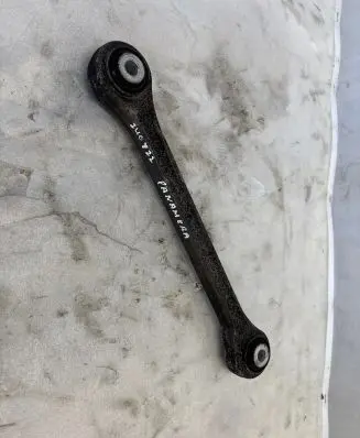 Porsche Panamera (970) Rear upper control arm/wishbone 970331043