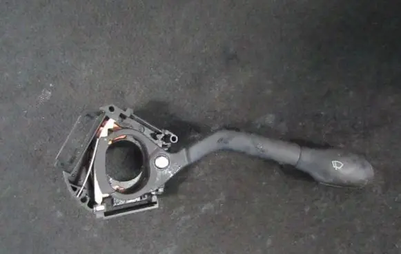 Volkswagen Golf III Wiper control stalk 1h6953503aa