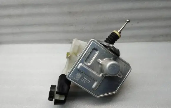 Volvo XC60 ABS Pump 32333637 7098011 LC9CSCZE