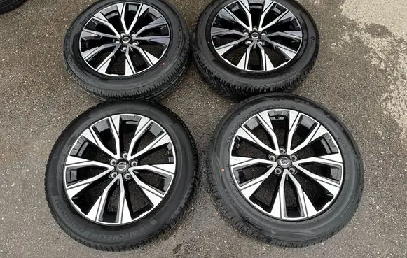 Volvo XC60 R19 alloy rim 32243399
