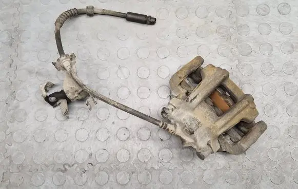 BMW 1 F20 F21 Front brake caliper W09091146U