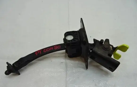 Opel Combo E Rear door check strap stopper